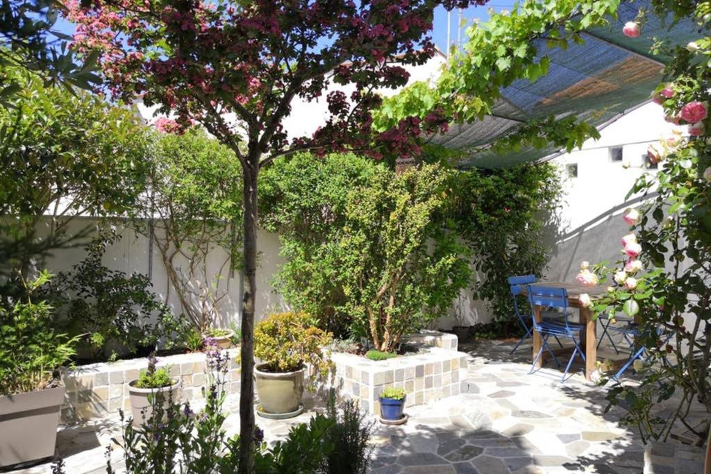 ラ・ロシェル Chez Diego Maison Independante Au Coeur De La Rochelleヴィラ エクステリア 写真